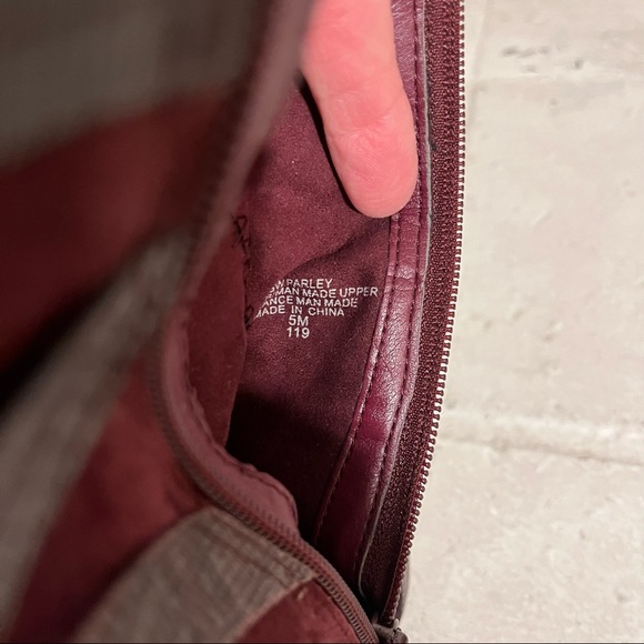 GUESS Suede Stiletto Booties Size 5 Maroon - Picture 10 of 11